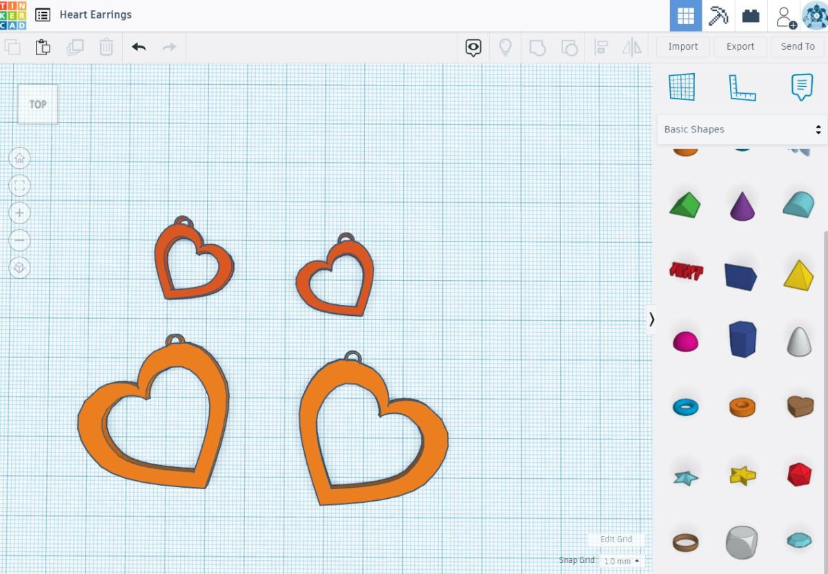 screenshot of Tinkercad program - heart earrings