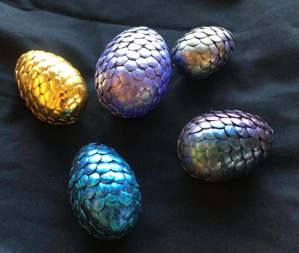 Sample of thumb tack dragon eggs