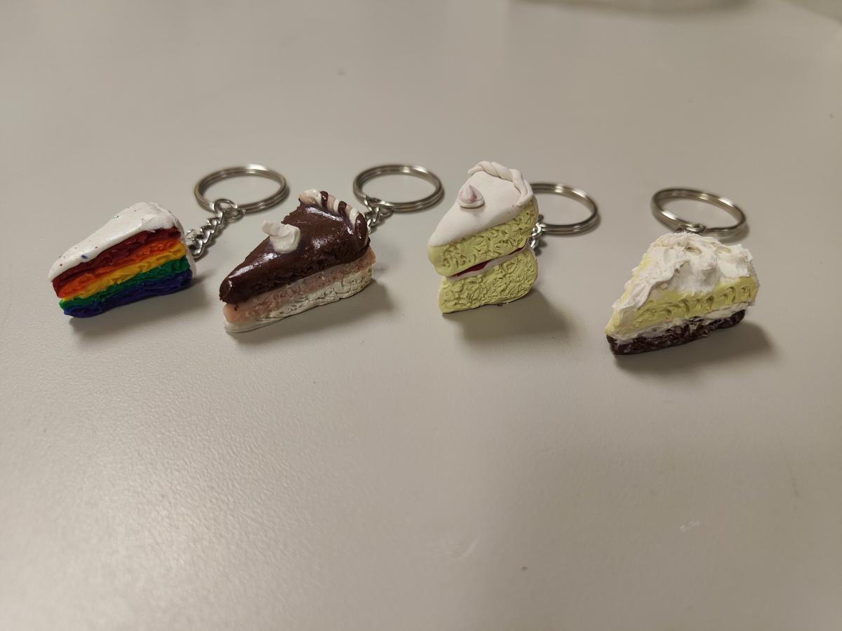 4 mini slices of cake on keychain
